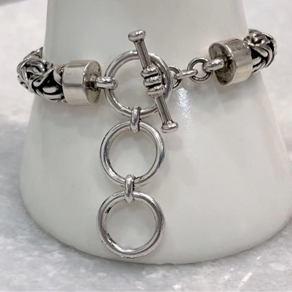Sterling Silver Thick Solid Borobudur Link Toggle Clasp Bracelet